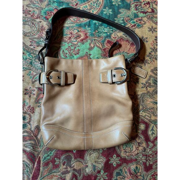 Coach Two-tone Soho slim duffel - Picture 2 of 8